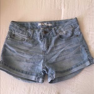 Light washed DKNY kid shorts